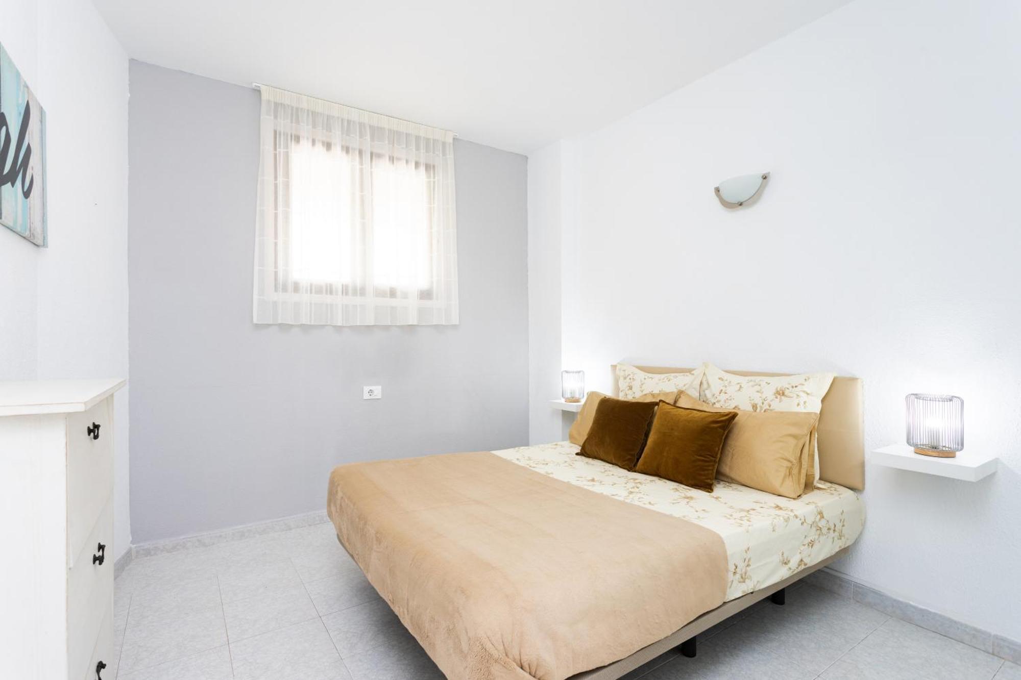 Classbnb - Seafront Apartment At Las Vistas Beach Arona  Bagian luar foto