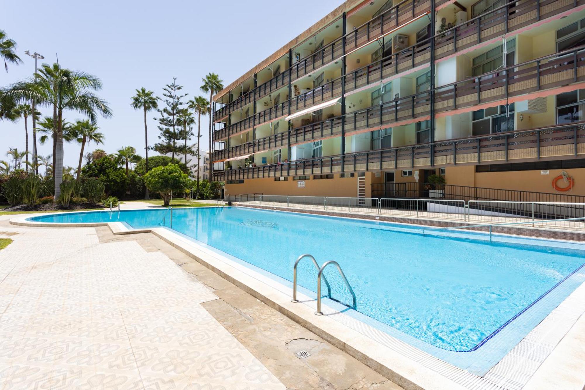 Classbnb - Seafront Apartment At Las Vistas Beach Arona  Bagian luar foto