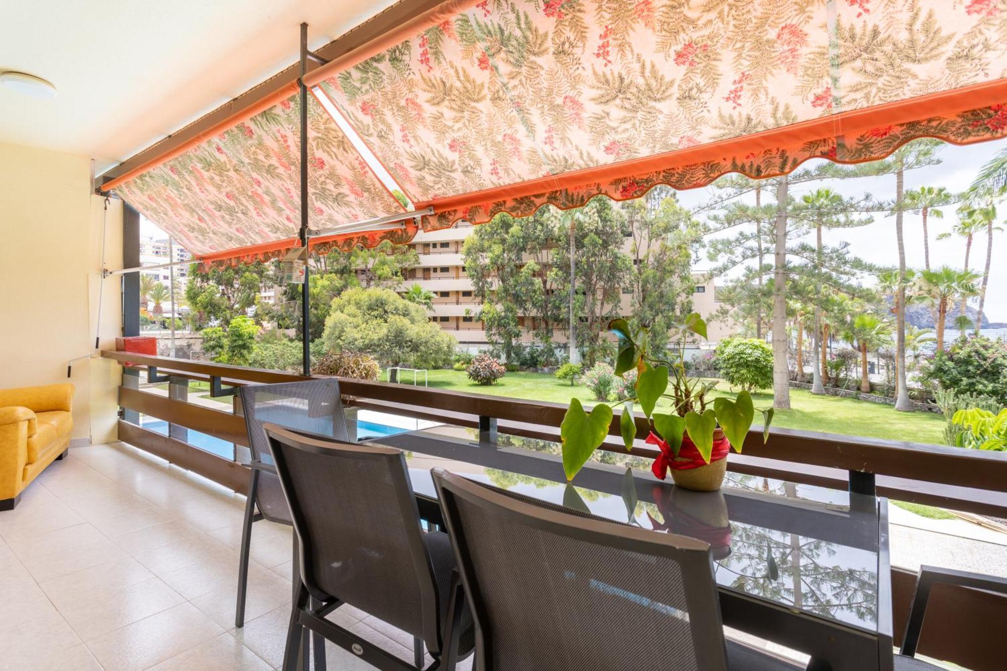 Classbnb - Seafront Apartment At Las Vistas Beach Arona  Bagian luar foto